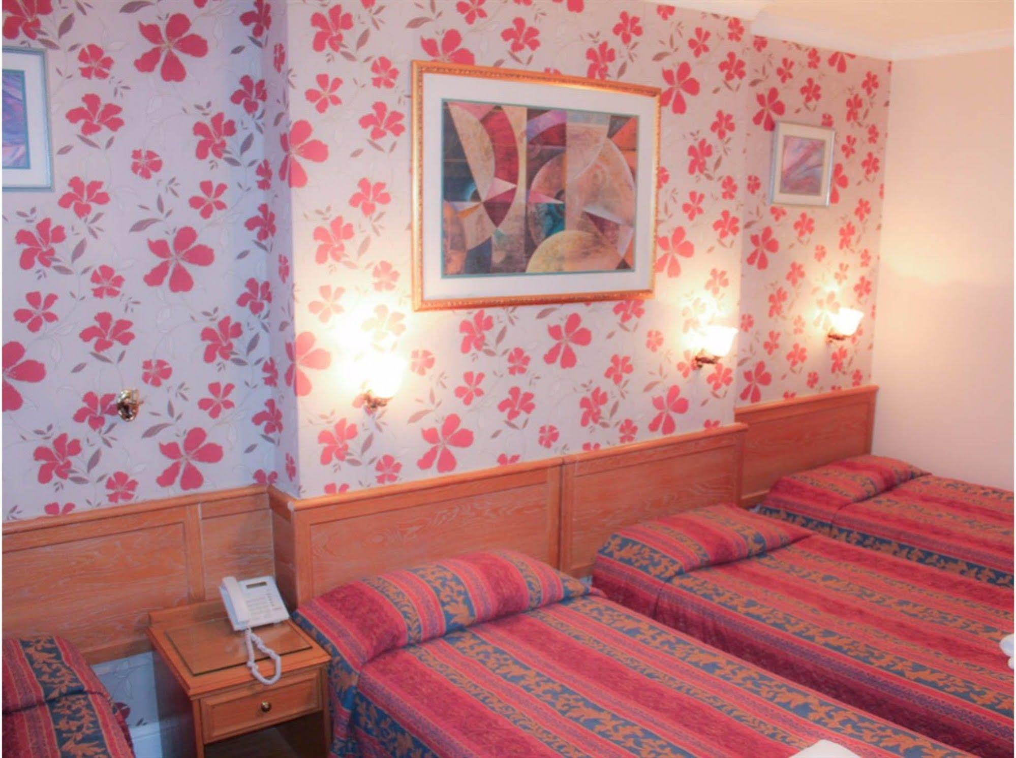 Lampton Guest House Hounslow Zewnętrze zdjęcie